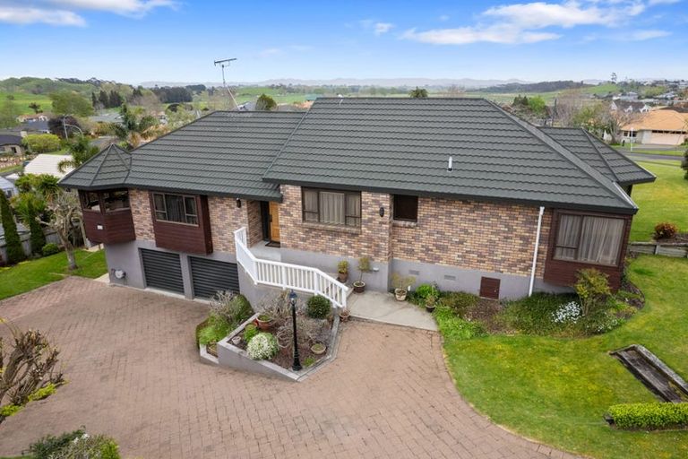 Photo of property in 10 West Ridge Drive, Western Heights, Hamilton, 3200