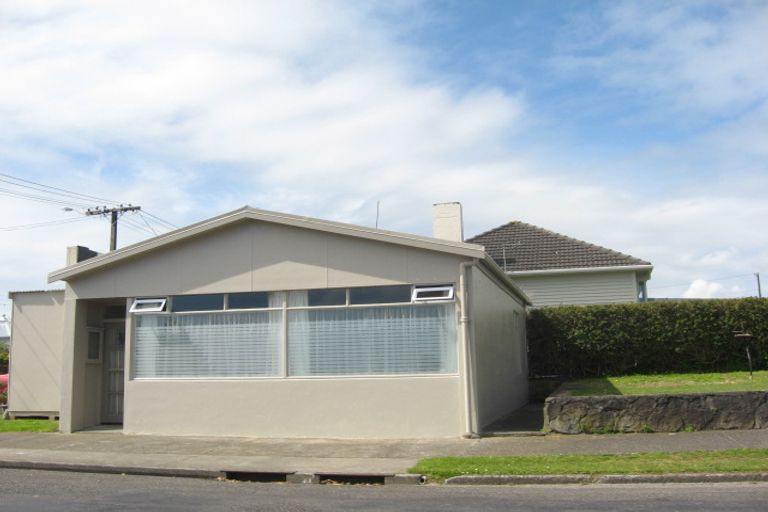 Photo of property in 281 Frankley Road, Ferndale, New Plymouth, 4310