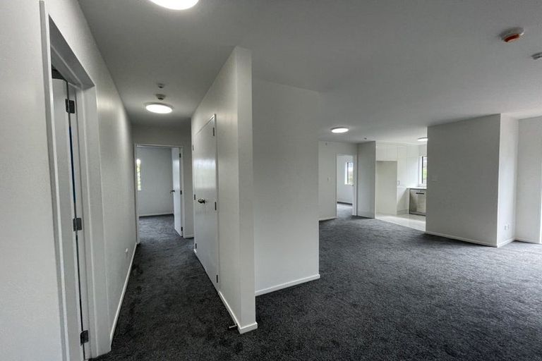 Photo of property in 152 Triangle Road, Massey, Auckland, 0614