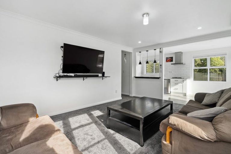 Photo of property in 3 Sellers Grove, Taita, Lower Hutt, 5011