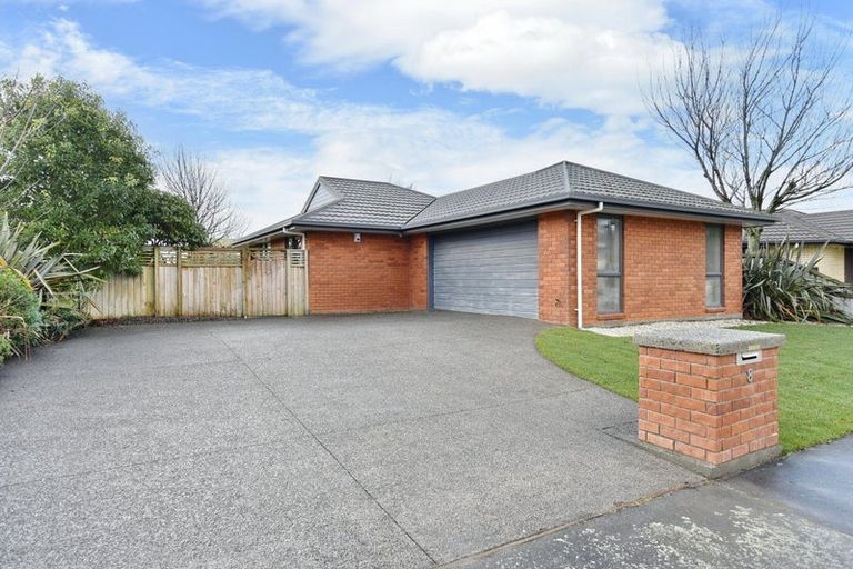 Photo of property in 8 Rubicon Place, Hei Hei, Christchurch, 8042
