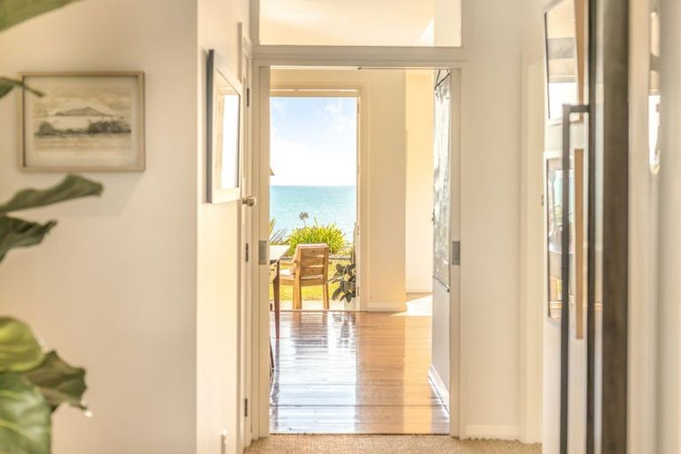 Photo of property in 1 Hydes Road, Raumati South, Paraparaumu, 5032