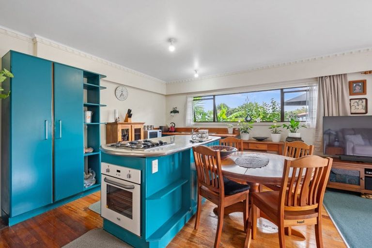 Photo of property in 130a Awaroa Road, Helensville, 0800