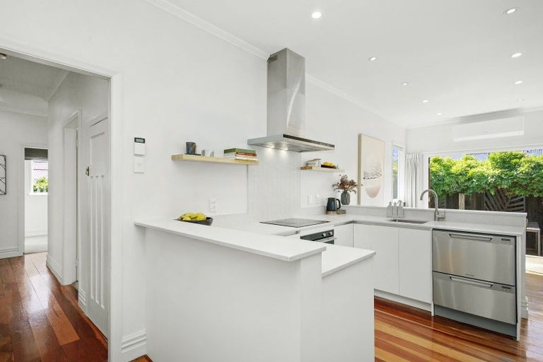 Photo of property in 63 Lane Street, Wallaceville, Upper Hutt, 5018