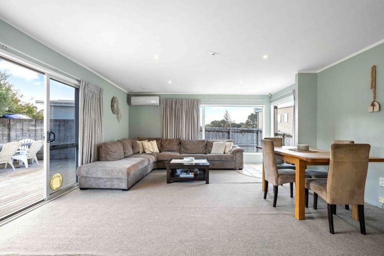 Photo of property in 303b Beach Road, Whangamata, 3620