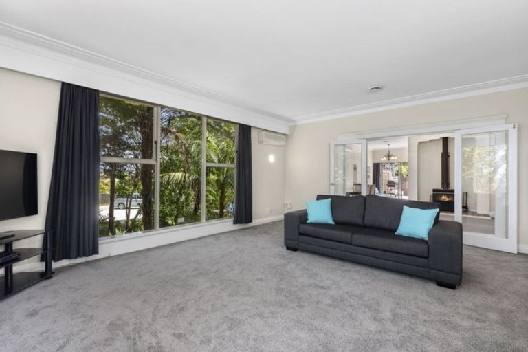 Photo of property in 1/60 Alfriston Road, Manurewa East, Auckland, 2102
