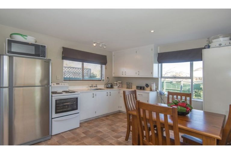 Photo of property in 2/22 Apollo Place, Papanui, Christchurch, 8052