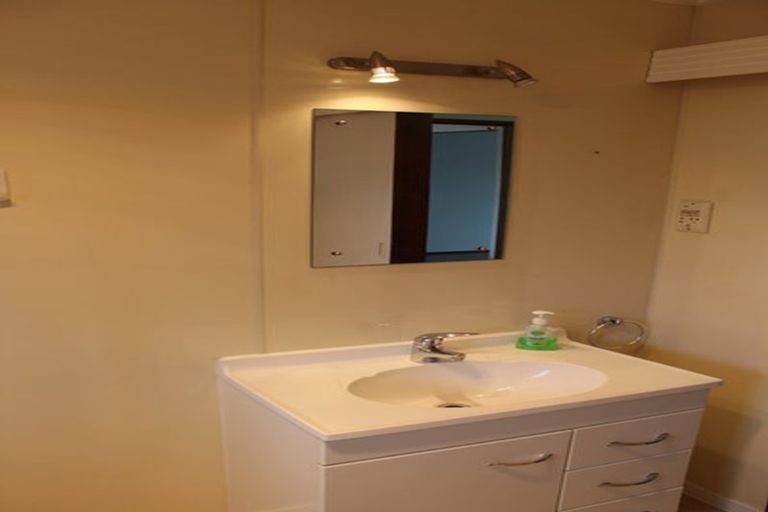 Photo of property in 70e Reid Road, South Dunedin, Dunedin, 9012