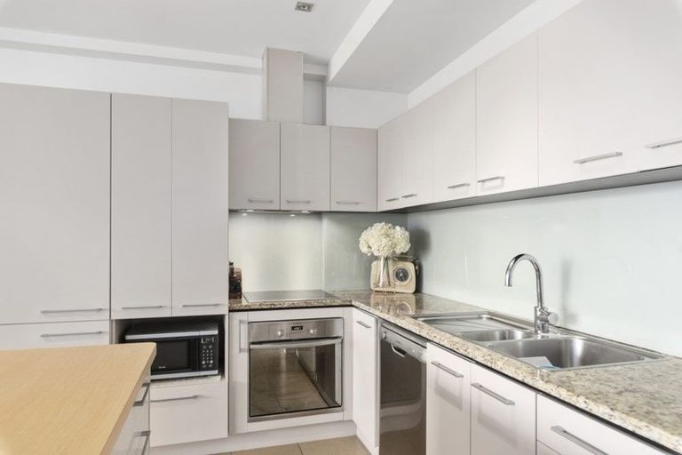 Photo of property in Maison Apartments, 108/16 Huron Street, Takapuna, Auckland, 0622