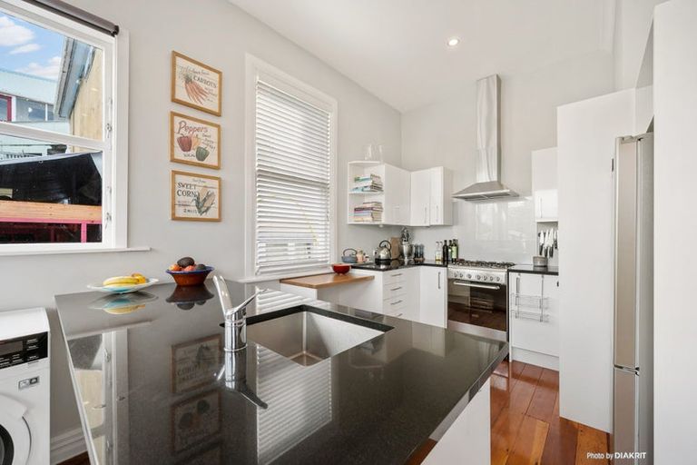 Photo of property in 7 Chilka Street, Berhampore, Wellington, 6023