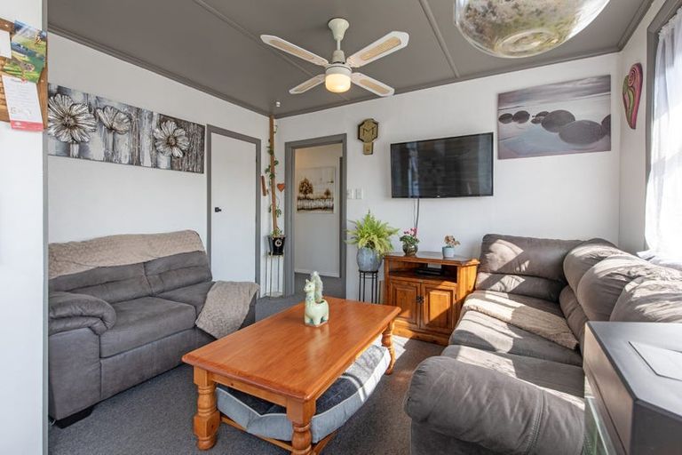 Photo of property in 30 Churchill Street, Waipukurau, 4200