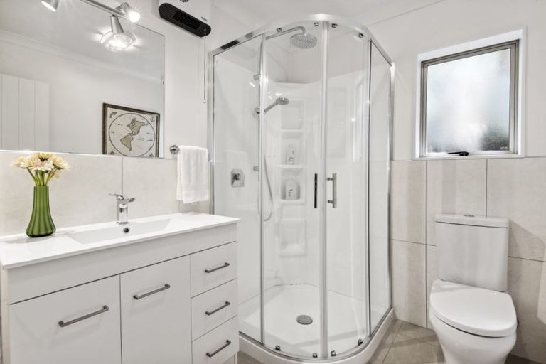 Photo of property in 232 Schnapper Rock Road, Schnapper Rock, Auckland, 0632