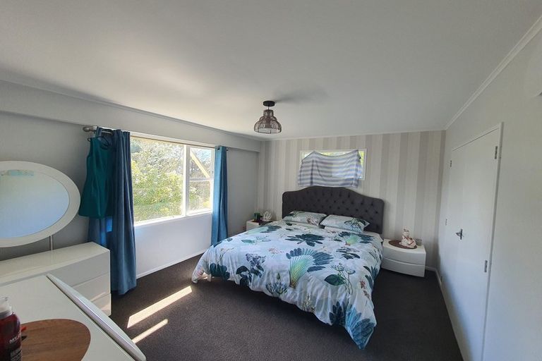 Photo of property in 45 Lomita Road, Johnsonville, Wellington, 6037
