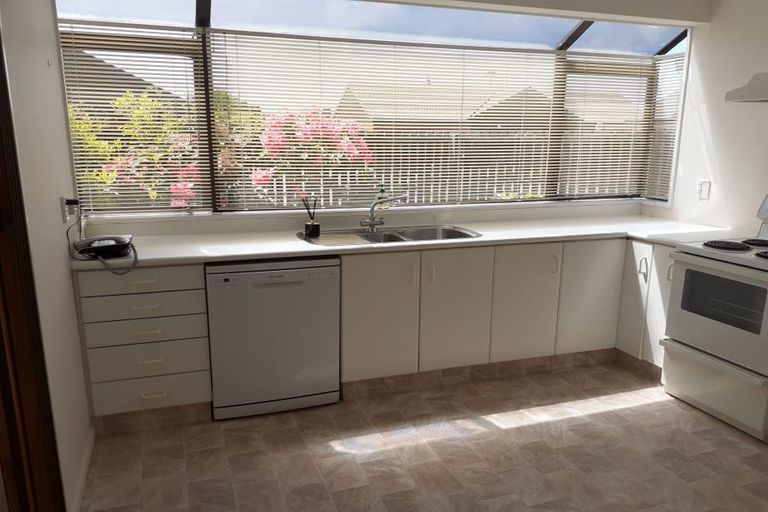 Photo of property in 40 Munro Street, Redwood, Christchurch, 8051