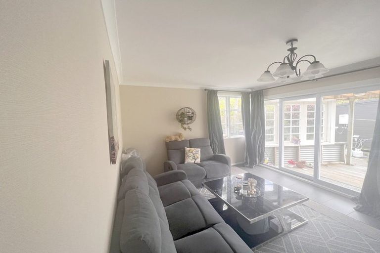 Photo of property in 1 Prebble Grove, Naenae, Lower Hutt, 5011