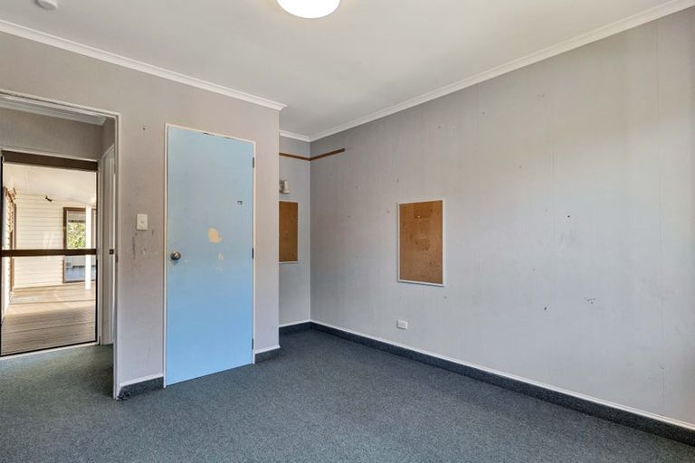 Photo of property in 66 Karina Road, Merrilands, New Plymouth, 4312