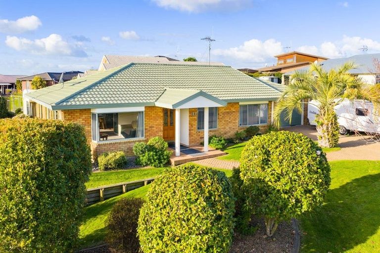 Photo of property in 10 Lochinver Drive, Nawton, Hamilton, 3200