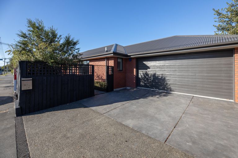 Photo of property in 106 Bassett Street, Burwood, Christchurch, 8083