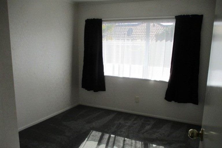 Photo of property in 2 Barraud Place, Pukehangi, Rotorua, 3015