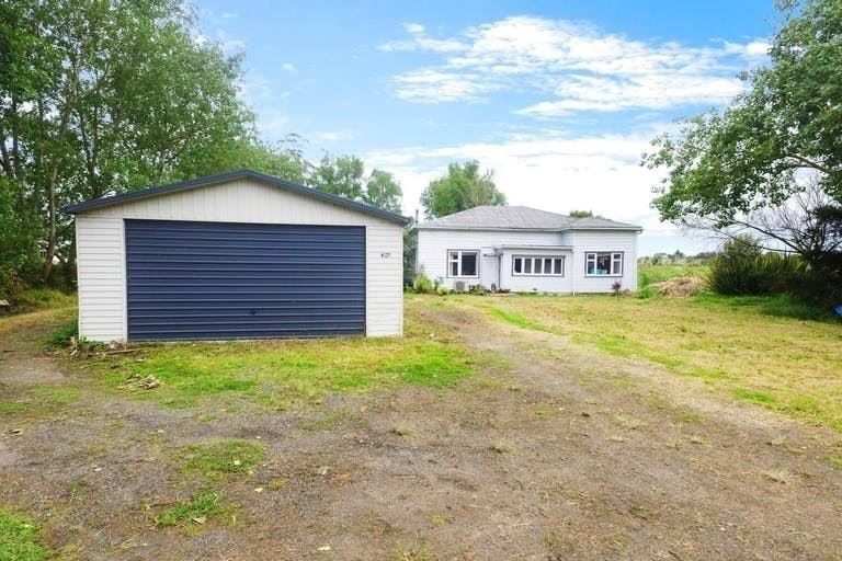 Photo of property in 2291 State Highway 16, Helensville, 0875