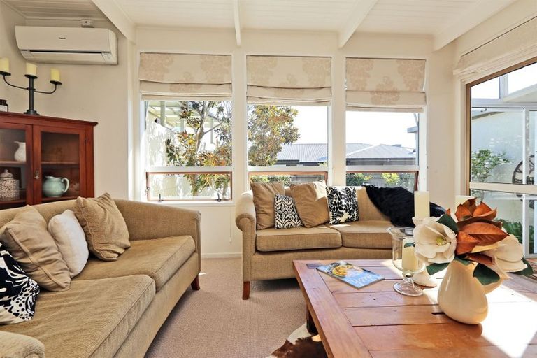 Photo of property in 3 Mchardy Street, Havelock North, 4130