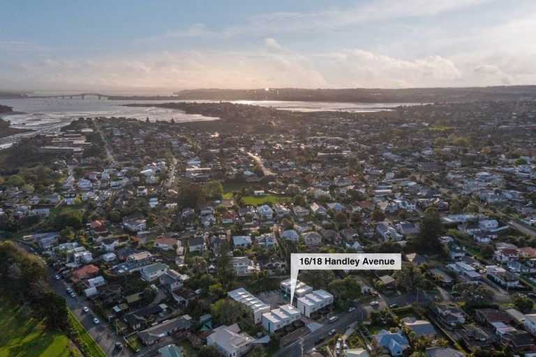 Photo of property in 1/18 Handley Avenue, Narrow Neck, Auckland, 0624