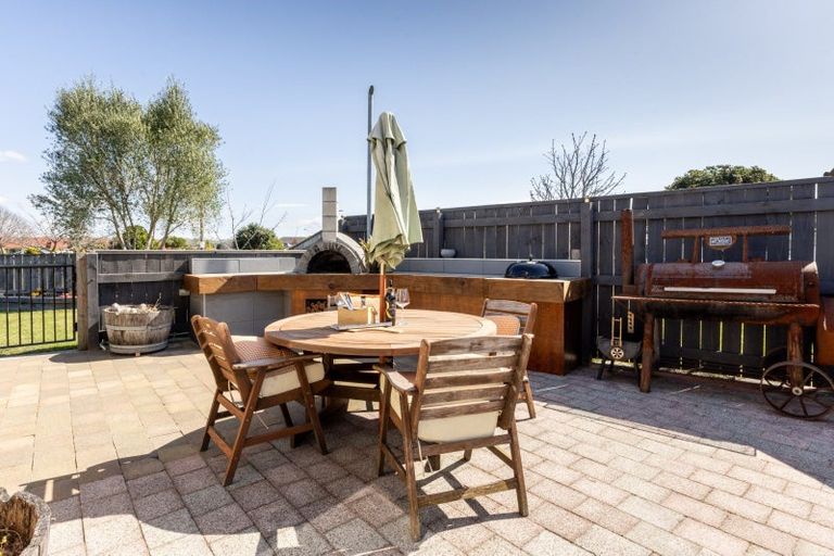 Photo of property in 1 Spriggs Crescent, Greenmeadows, Napier, 4112