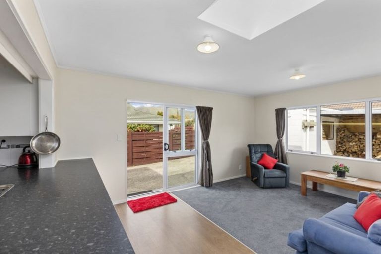 Photo of property in 13 Whites Line West, Woburn, Lower Hutt, 5010