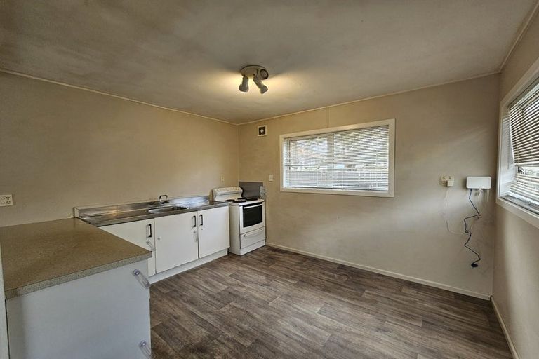 Photo of property in 2/54 Awamutu Grove, Waiwhetu, Lower Hutt, 5010