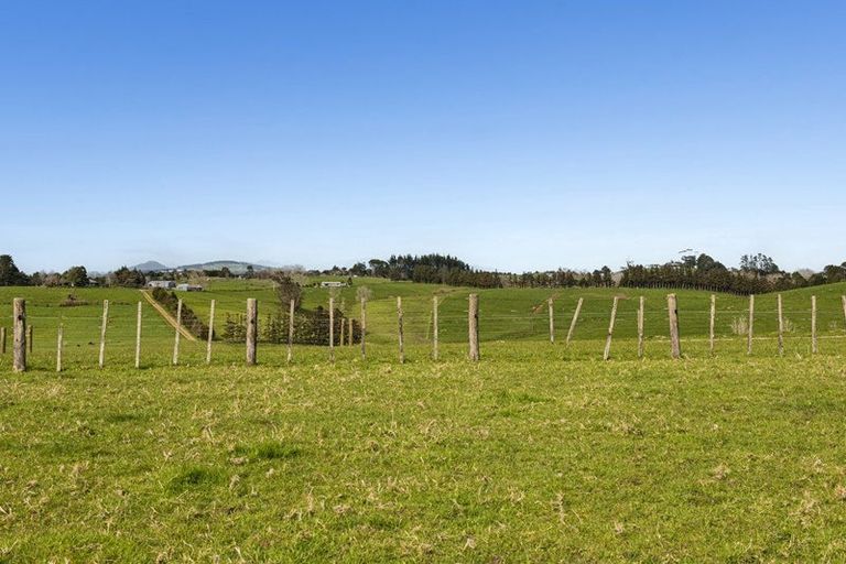 Photo of property in 1065 Pipiwai Road, Ruatangata West, Whangarei, 0176