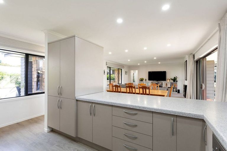 Photo of property in 18 Watkins Road, Cambridge, 3434