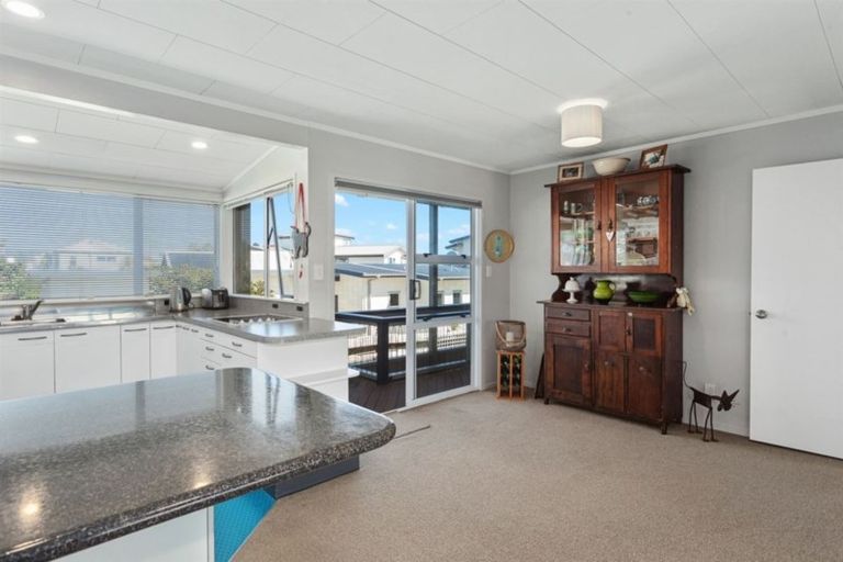 Photo of property in 2 Turnbull Place, Ohope, 3121