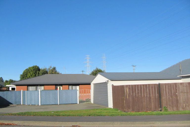 Photo of property in 27 Moffett Street, Islington, Christchurch, 8042
