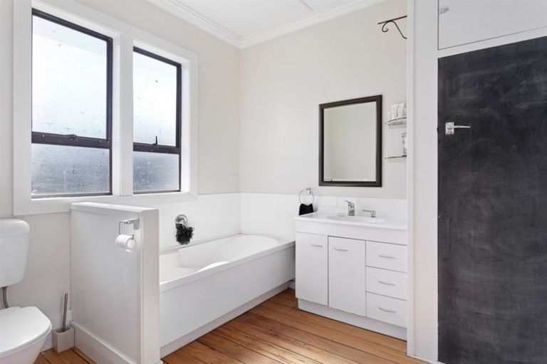 Photo of property in 97 College Road, Edgecumbe, 3120