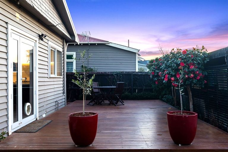 Photo of property in 1/1 Mersey Street, St Albans, Christchurch, 8014