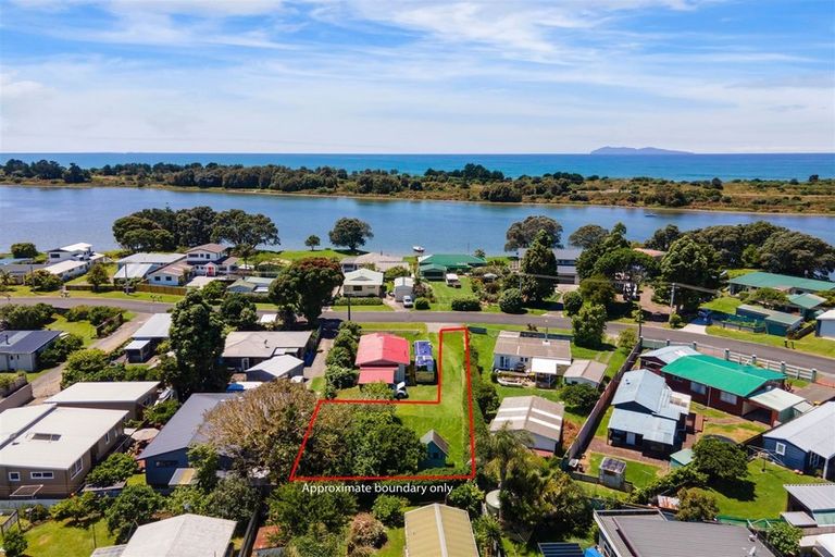 Photo of property in 9a Roretana Drive, Athenree, Waihi Beach, 3177