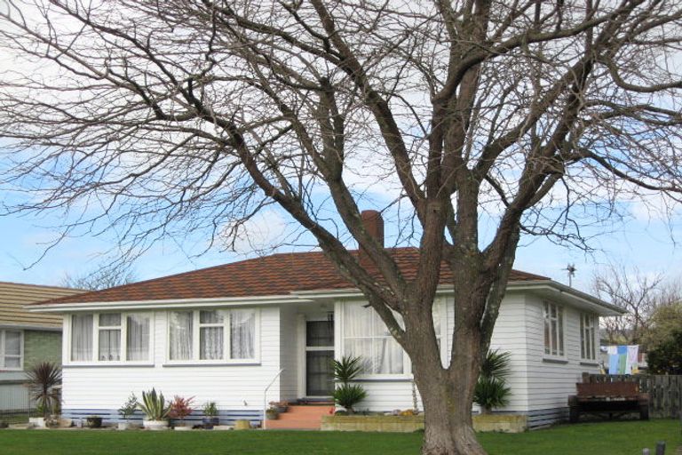 Photo of property in 33 Lipscombe Crescent, Havelock North, 4130