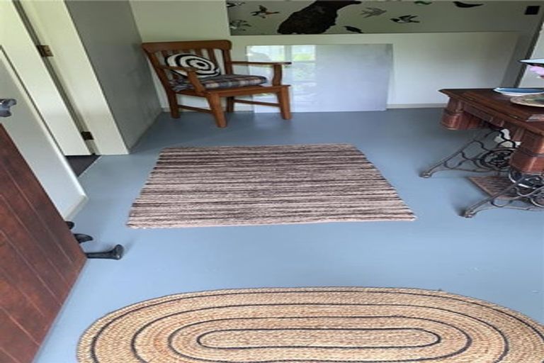 Photo of property in 27 Hicks Crescent, Waikanae Beach, Waikanae, 5036