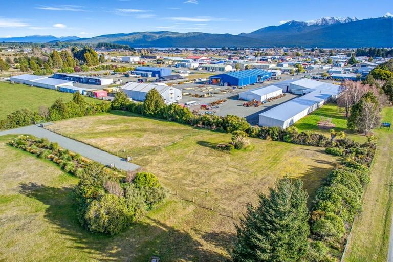 Photo of property in 16 Blatch Road, Te Anau, 9679