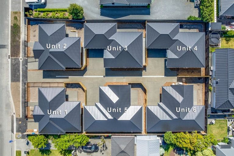 Photo of property in 3/92 Claridges Road, Casebrook, Christchurch, 8051