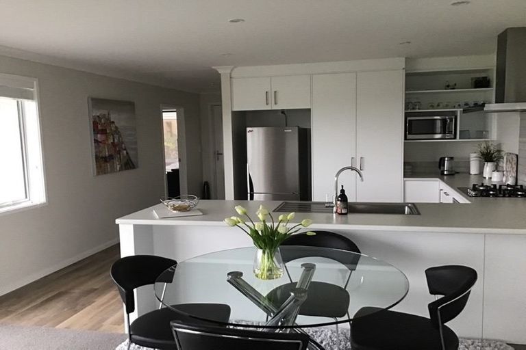 Photo of property in 12 Anglers Way, Omokoroa, 3114