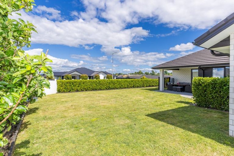 Photo of property in 2 Oak Ridge Drive, Te Awamutu, 3800