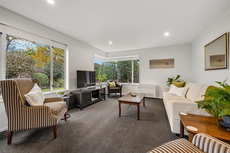 Photo of property in 440a Harewood Road, Harewood, Christchurch, 8051