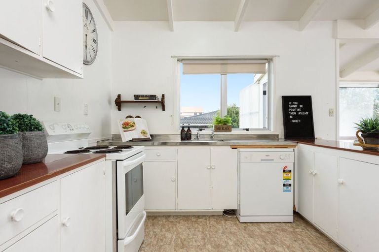 Photo of property in 42a Dickson Road, Papamoa Beach, Papamoa, 3118