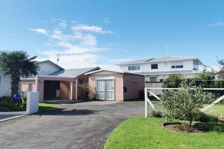 Photo of property in 44b Whiteley Street, Moturoa, New Plymouth, 4310