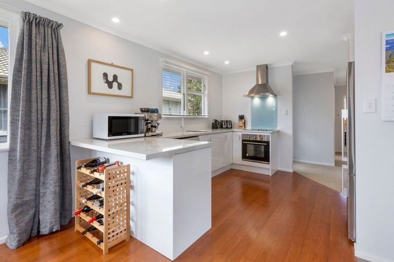 Photo of property in 91 Rangituhi Crescent, Takapuwahia, Porirua, 5022