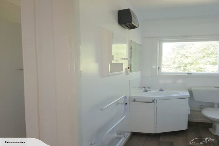 Photo of property in 51 Toroa Street, Torbay, Auckland, 0630