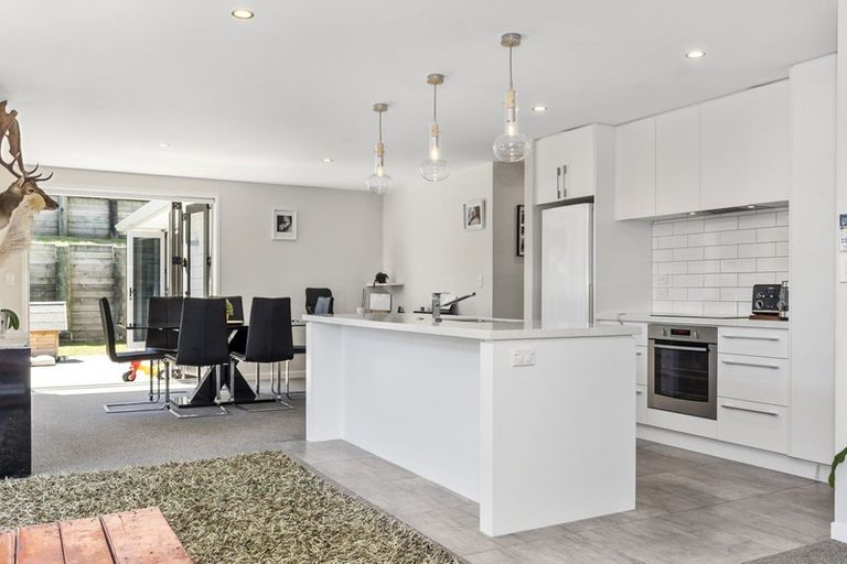 Photo of property in 101 Ballintoy Park Drive, Welcome Bay, Tauranga, 3175