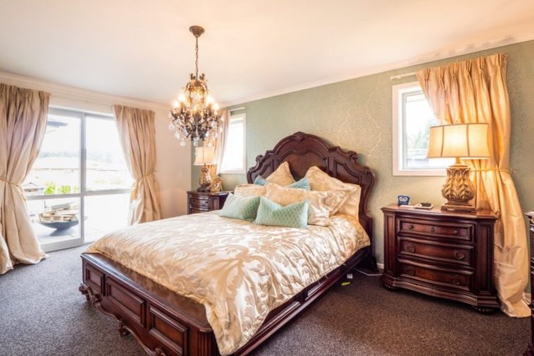 Photo of property in 75 Grandvista Drive, Green Island, Dunedin, 9018