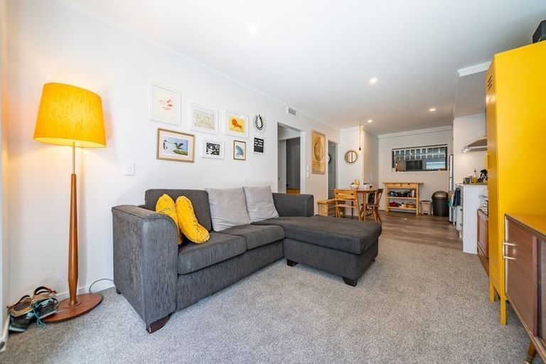 Photo of property in 16 Constable Street, Newtown, Wellington, 6021